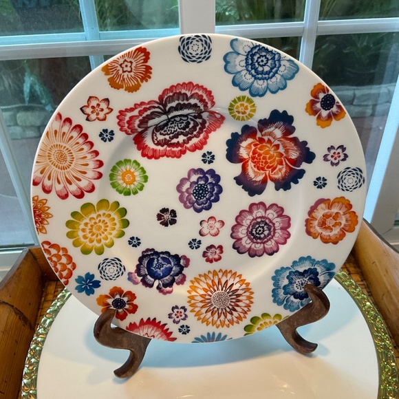 Villeroy and Boch Rare Discontinued Anmut Bloom Salad Plates 6 Total - Picture 6 of 6